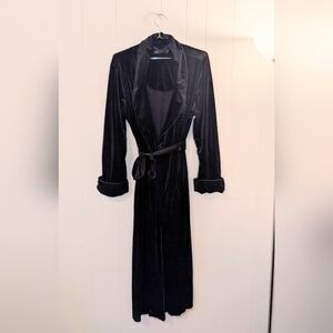Lauren Ralph Lauren black velvet wrap-style robe / lounge coat.